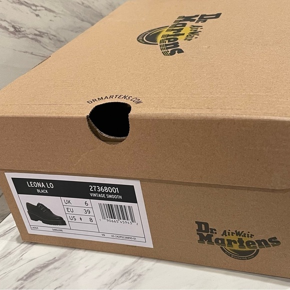 DR MARTENS Leona Lo Vintage Smooth Leather Lug Sole Platform Heeled Shoe Black 8 - Picture 11 of 11